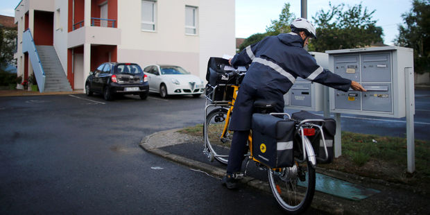 edf la poste des statuts qui n empechent pas la transformation